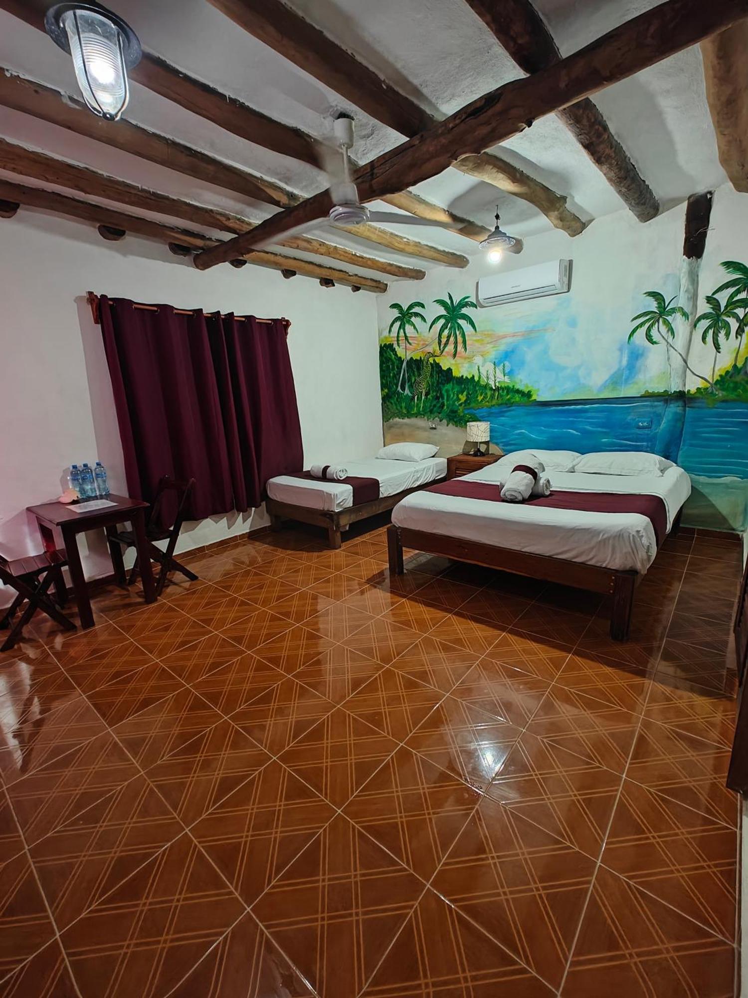 Casa Victor Avila Isla Holbox Exteriör bild