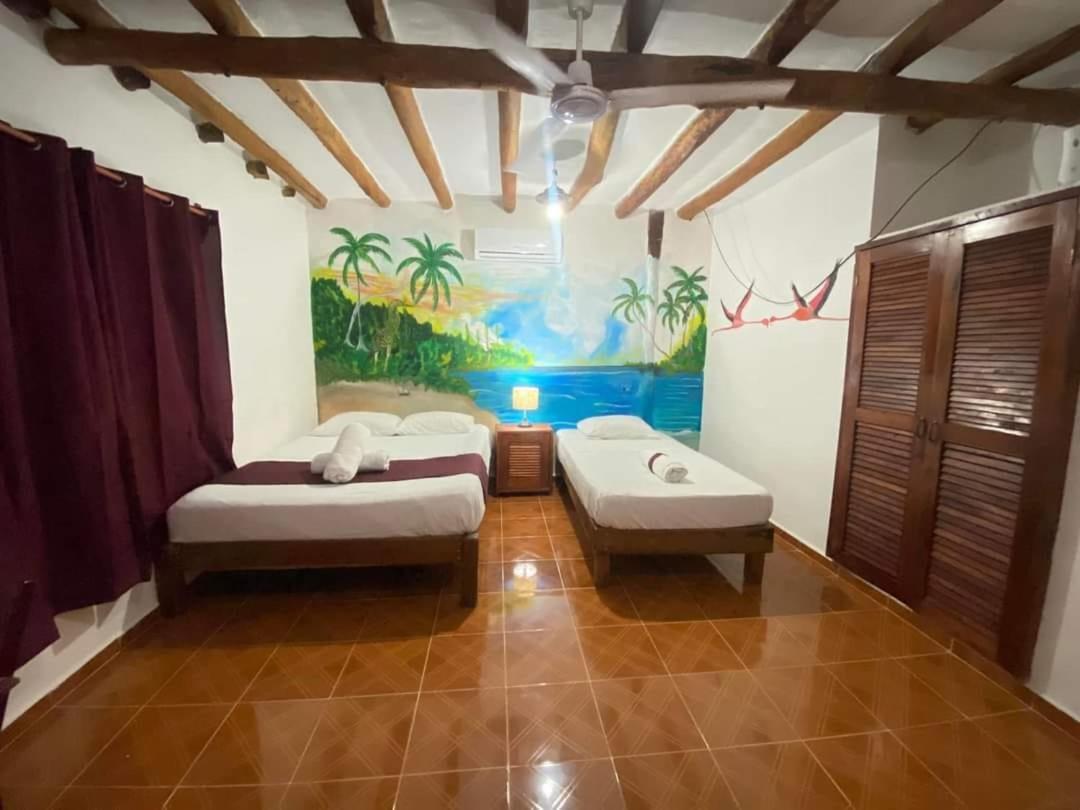 Casa Victor Avila Isla Holbox Exteriör bild