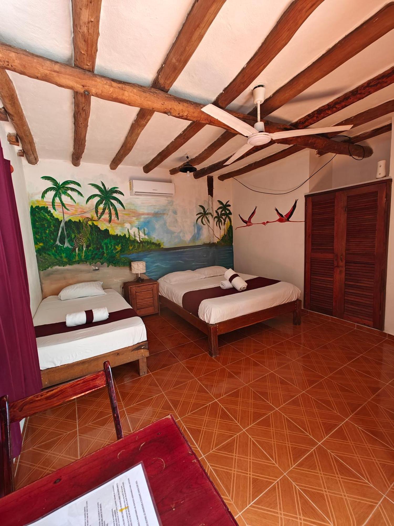 Casa Victor Avila Isla Holbox Exteriör bild